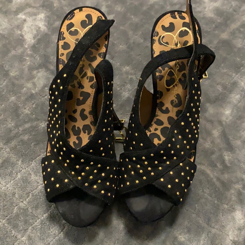 Jessica Simpson platform pumps